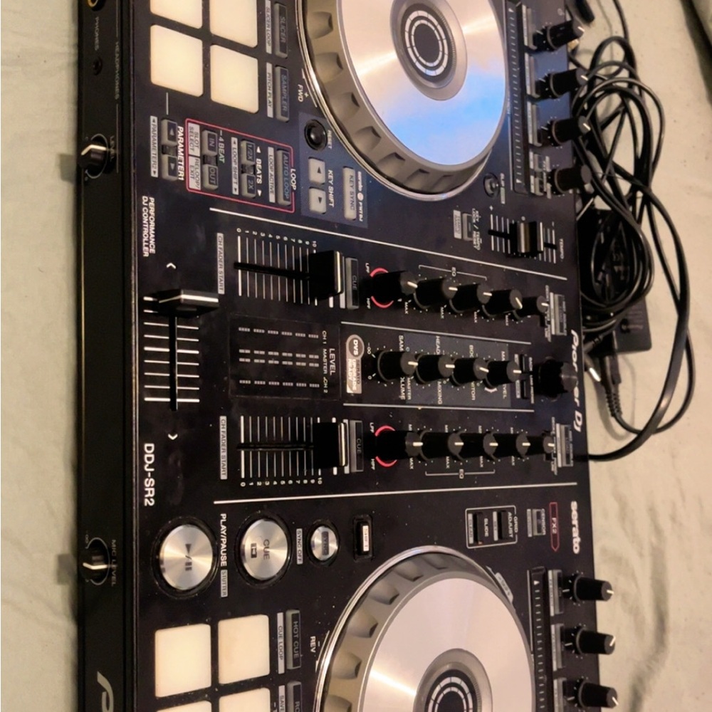 Pioneer DJ SR-2 Serato Dj Controller